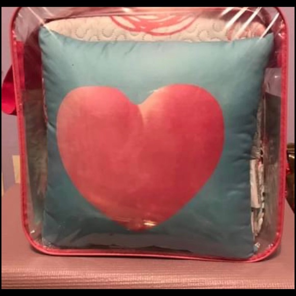 bed set - Picture 2 of 2